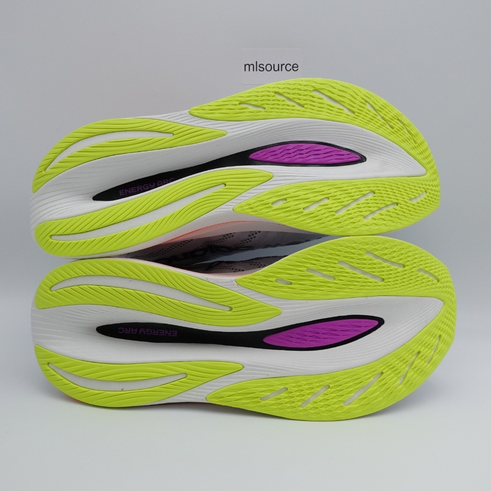 NEW Size 13 Men's WIDE 2E New Balance FuelCell SuperComp Trainer V2 Running Shoe - Picture 6 of 7